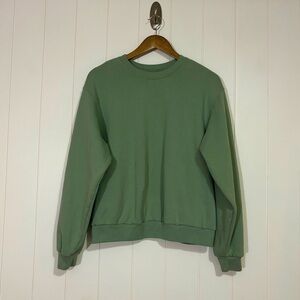 Hollister Sage Green Basic Crewneck size M